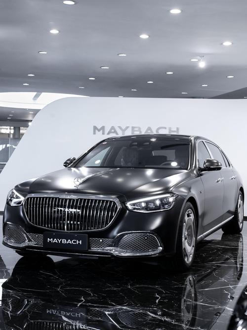 成都249岚图汽车的售后服务让用户无忧出行，迈巴赫未来的豪华车趋势